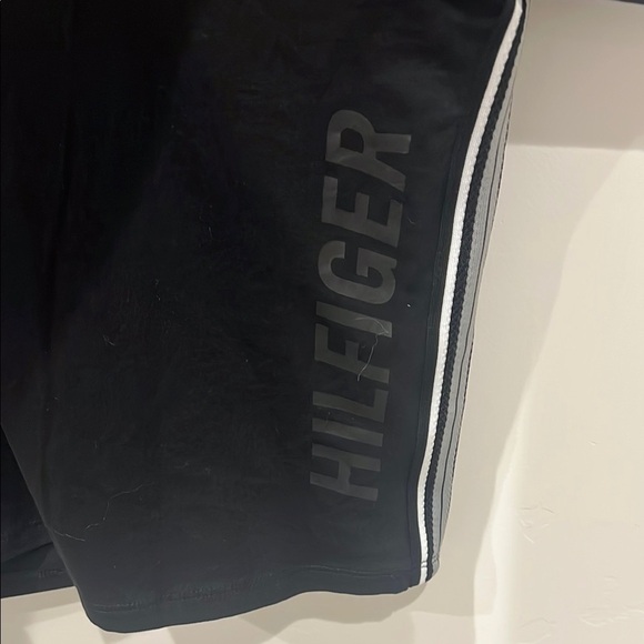 Tommy Hilfiger Black Tee with Logo and Stripes - Picture 2 of 4